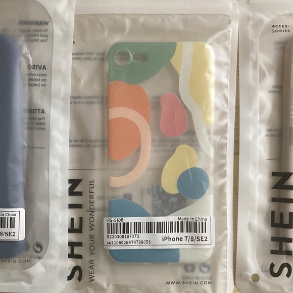 Four NWT Shein Iphone 7/8/SE2 Case - Picture 5 of 8